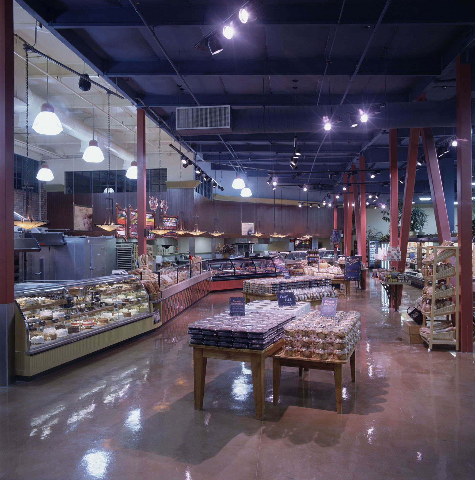 Nugget Market - Davis